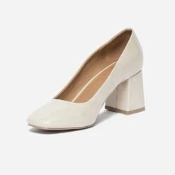 Escarpin écru Verni à Bout Carré -Univers Chaussure Magasin WWWERM 10383960775 2