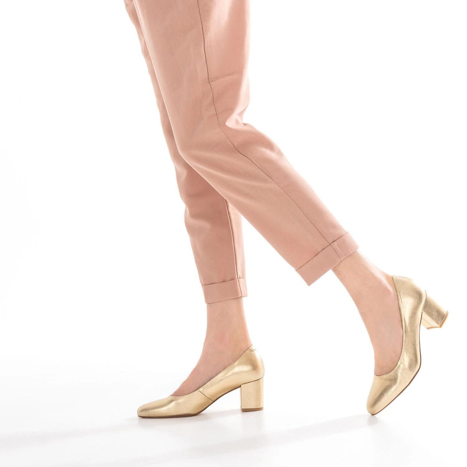 Escarpin Doré En Cuir 4 Escarpin Doré En Cuir – Image 2