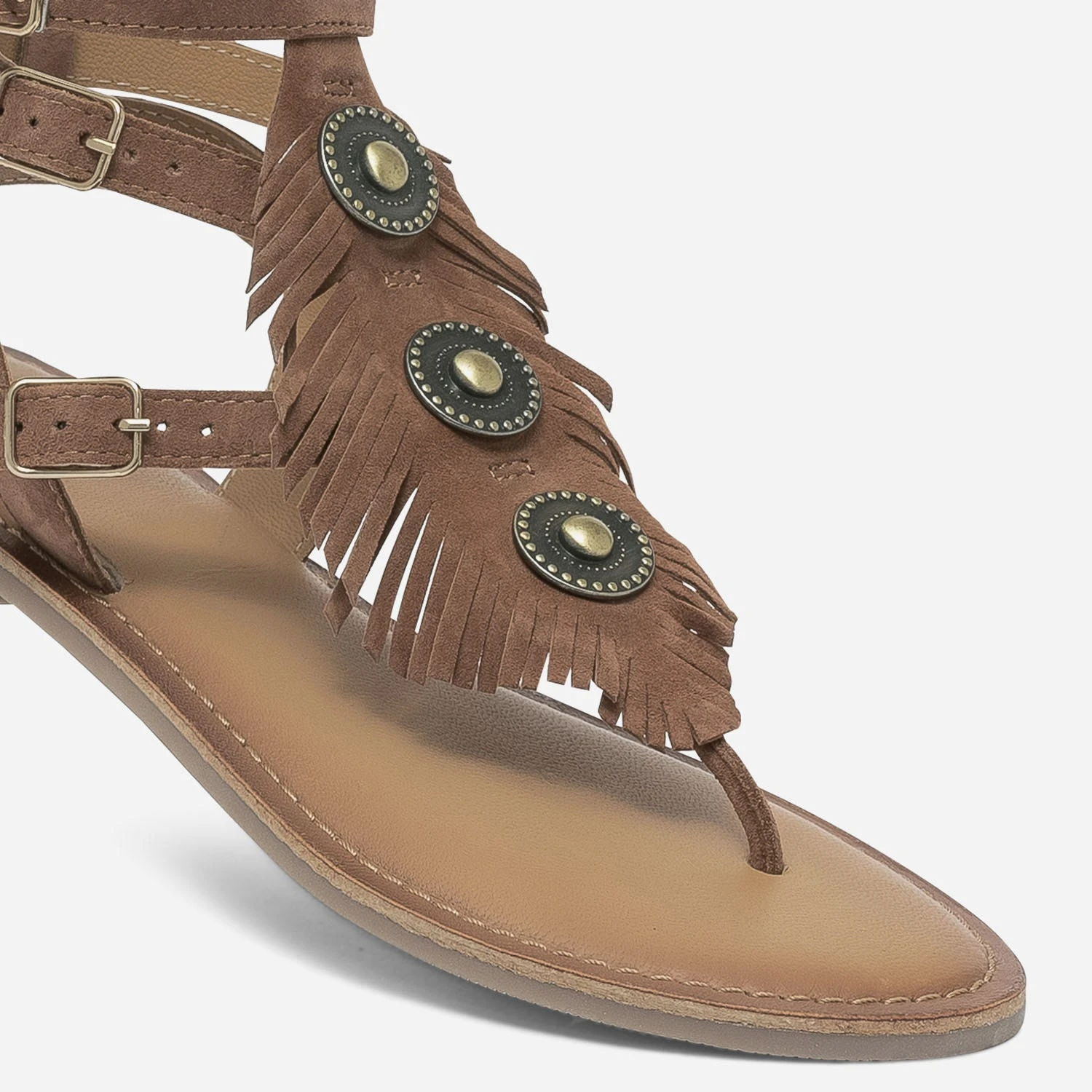 Sandale-tong TEXTO Cognac En Cuir Velours Avec Plume Et Médailles 7 Sandale-tong TEXTO Cognac En Cuir Velours Avec Plume Et Médailles – Image 5