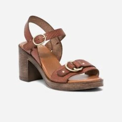 Sandale Cognac En Cuir Embossé Avec Anneaux 10 Sandale Cognac En Cuir Embossé Avec Anneaux -Univers Chaussure Magasin WWWERM 10386340069 1