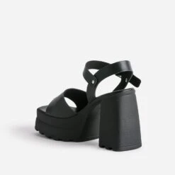 Sandale TEXTO Noire à Plateforme Crantée -Univers Chaussure Magasin WWWERM 10386340132 3