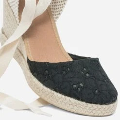 Espadrille Compensée Noire En Toile Avec Broderie Anglaise -Univers Chaussure Magasin WWWERM 10386420610 5